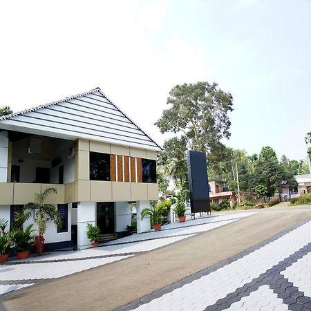 Oyo 6526 Ap Residency City Sultan Bathery Luaran gambar