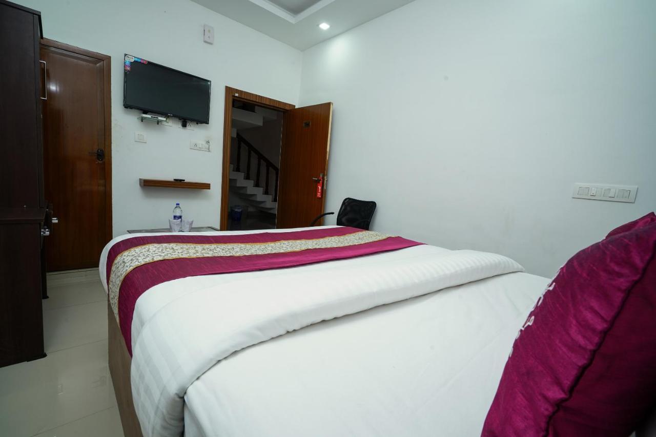 Oyo 6526 Ap Residency City Sultan Bathery Luaran gambar
